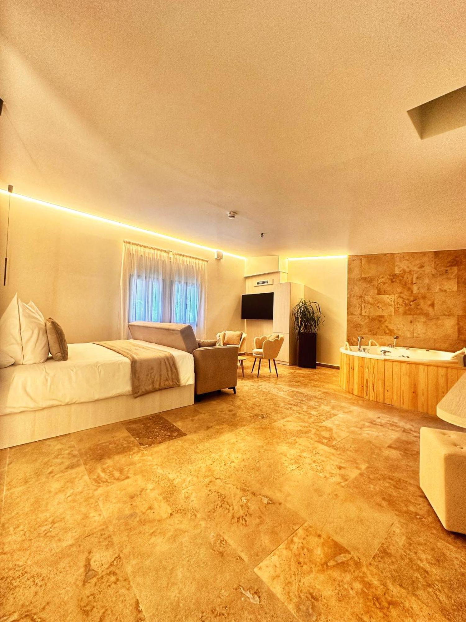 Boutique Hotel Comtal Empuries โรเซส ภายนอก รูปภาพ