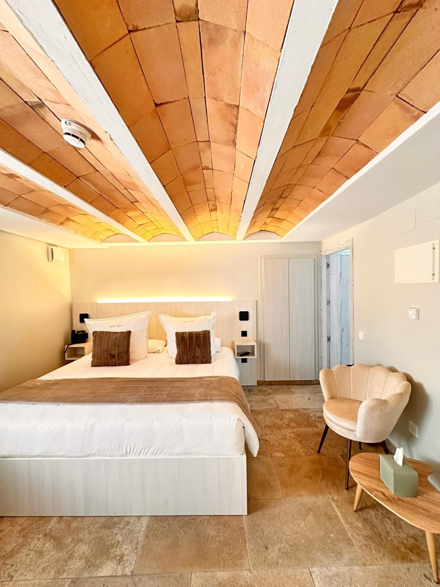 Boutique Hotel Comtal Empuries โรเซส ภายนอก รูปภาพ