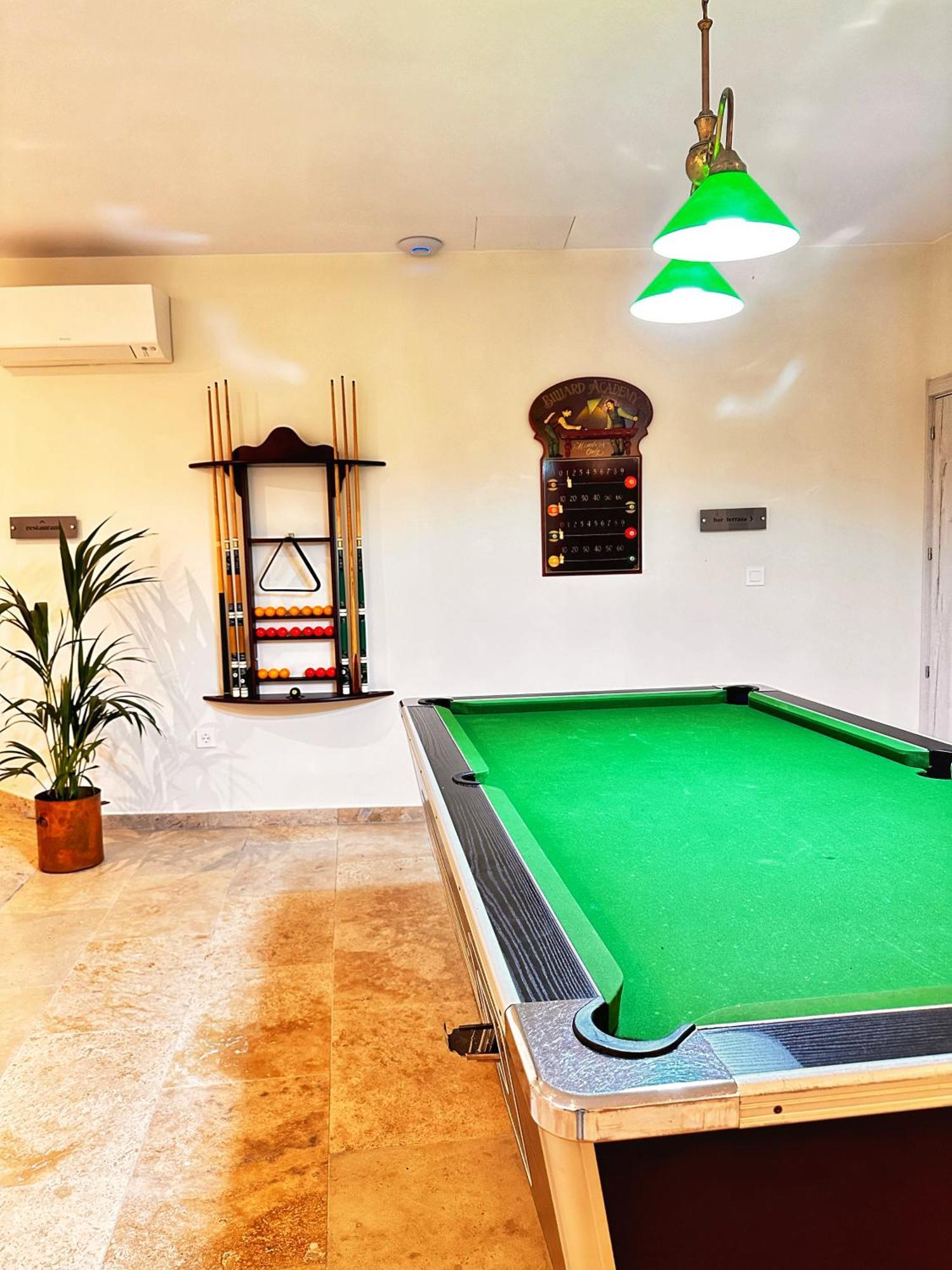 Boutique Hotel Comtal Empuries โรเซส ภายนอก รูปภาพ