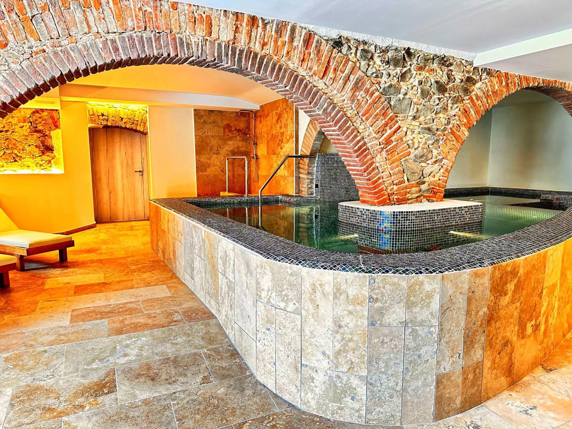 Boutique Hotel Comtal Empuries โรเซส ภายนอก รูปภาพ