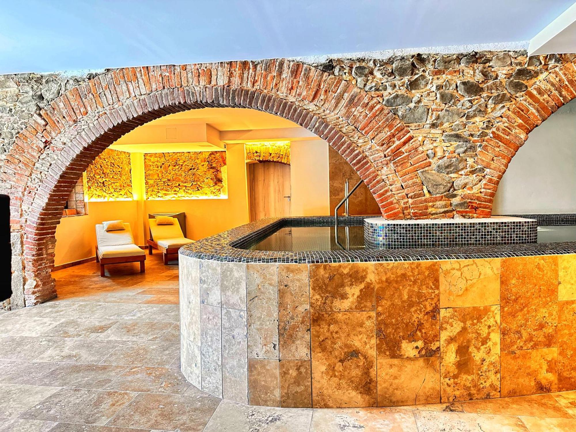 Boutique Hotel Comtal Empuries โรเซส ภายนอก รูปภาพ